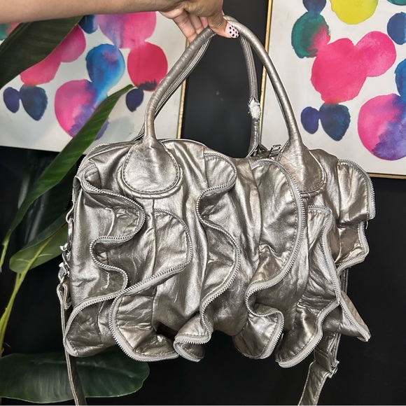Y2k Steve Madden Silver Ruffle Tote Handbag main image 3